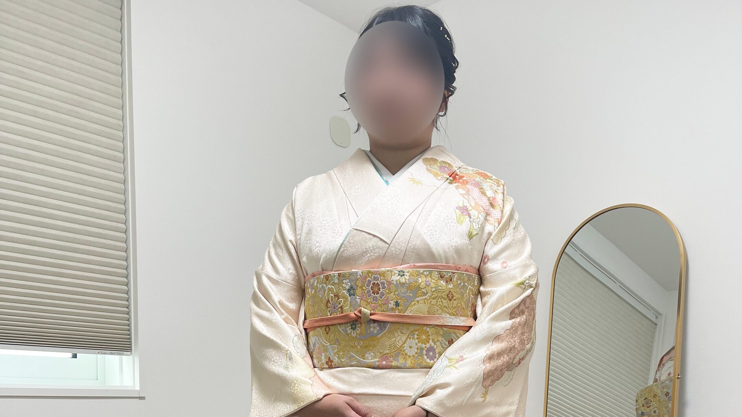 橿原市のお宮参りで訪問着を着た母親の着付け事例｜美容室での出張着付け